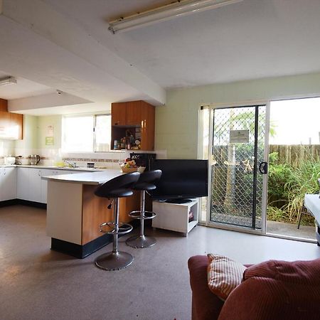 הוסטל Caloundra Backpackers מראה חיצוני תמונה