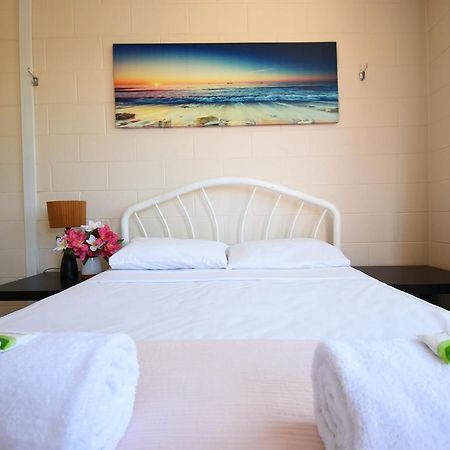 הוסטל Caloundra Backpackers מראה חיצוני תמונה