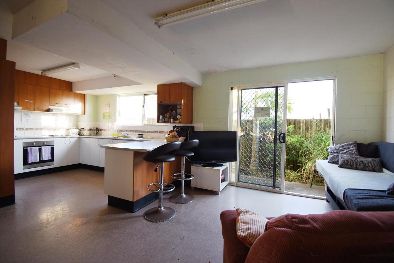 הוסטל Caloundra Backpackers מראה חיצוני תמונה