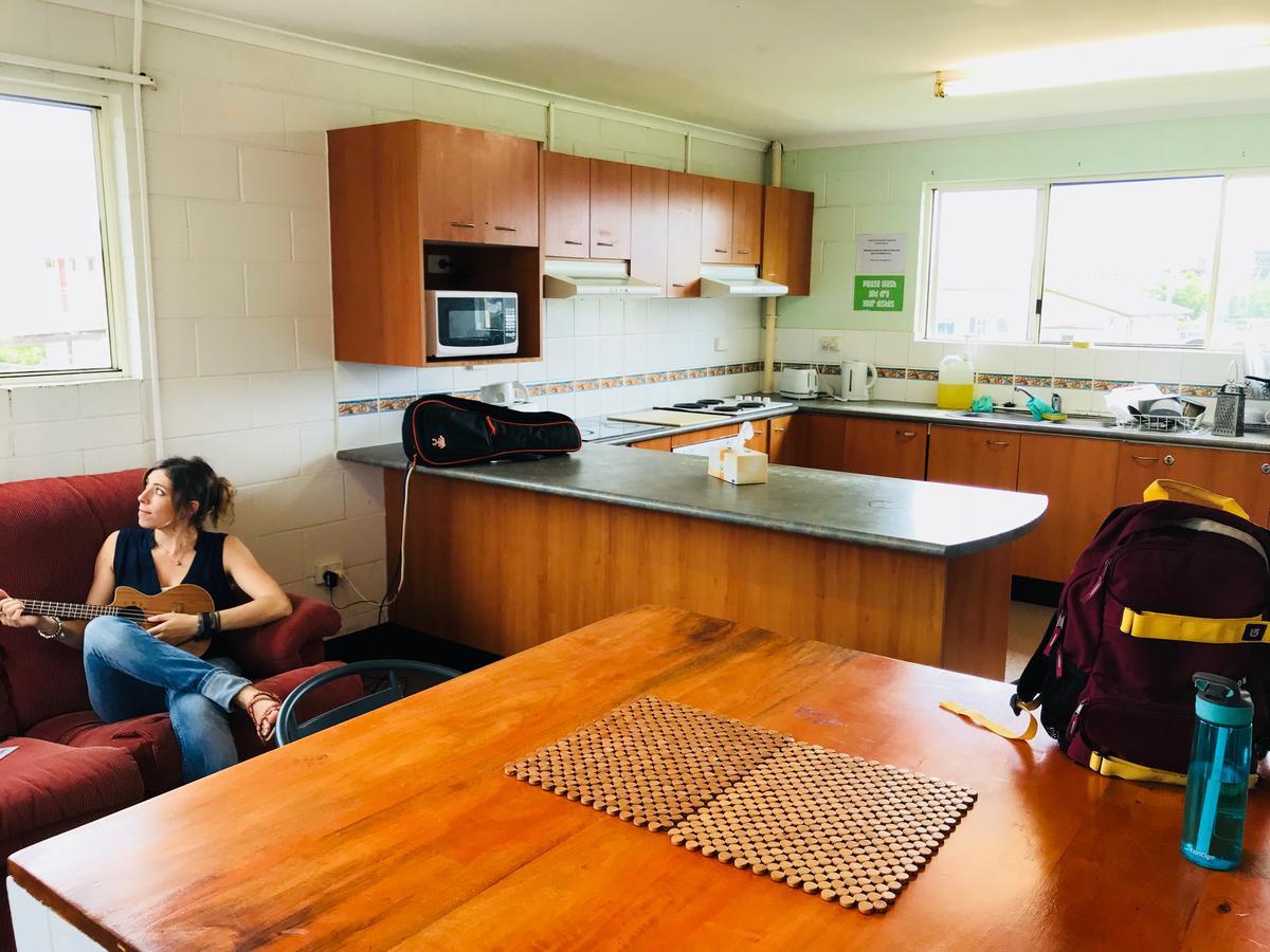 הוסטל Caloundra Backpackers מראה חיצוני תמונה