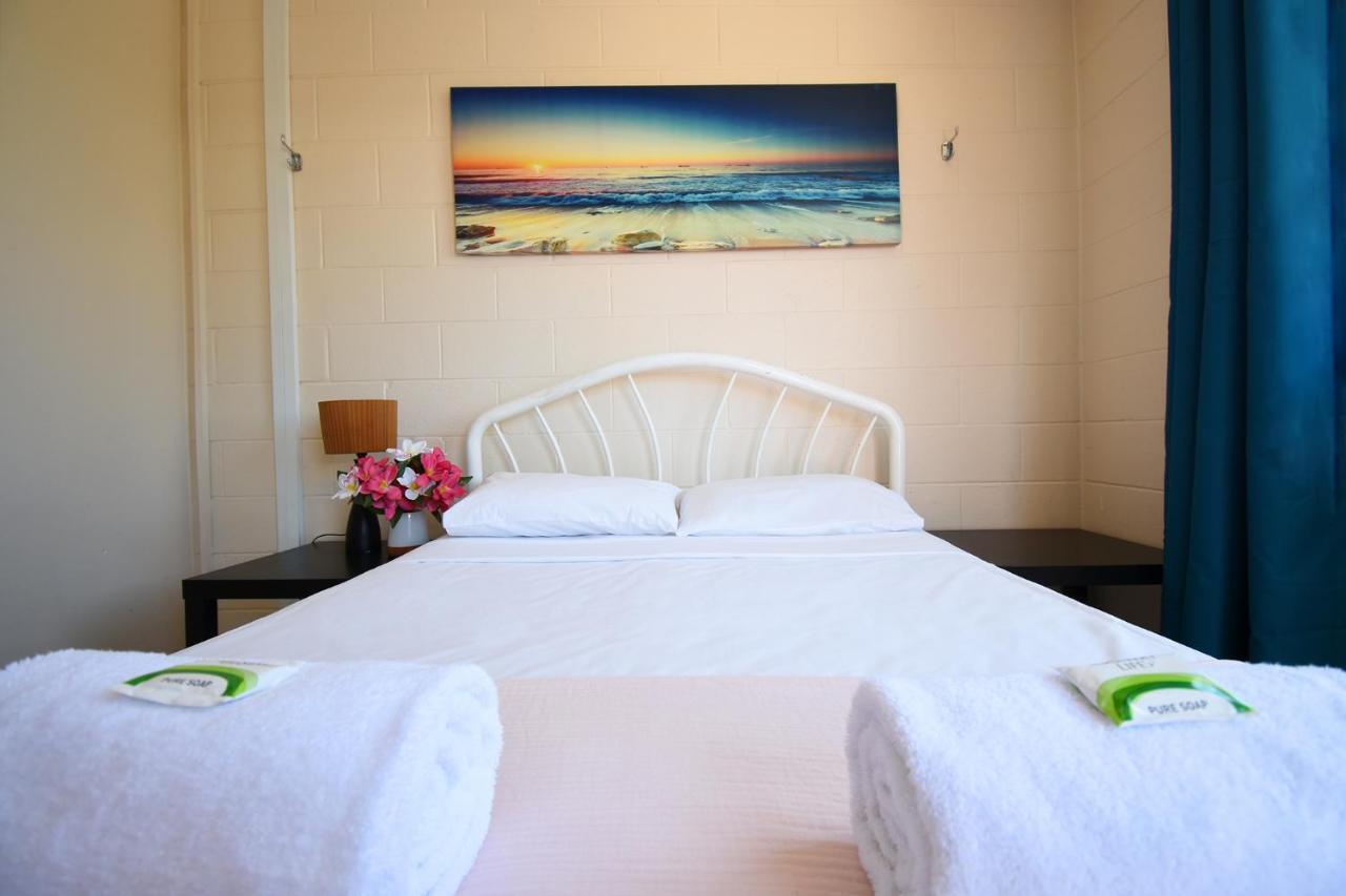 הוסטל Caloundra Backpackers מראה חיצוני תמונה